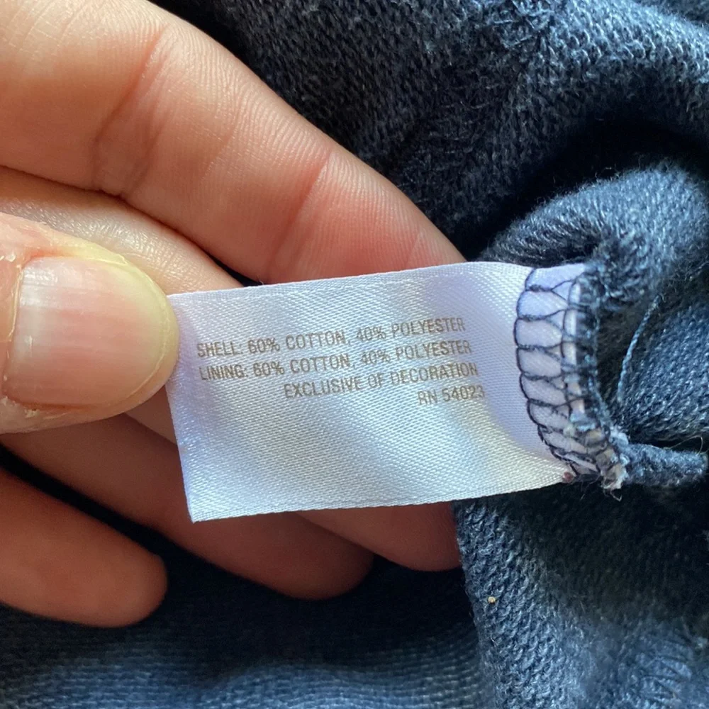 ⭐️ 3/$20 Boys- OLD NAVY- NWOT Sweatshirt with Hoodie- Size 6